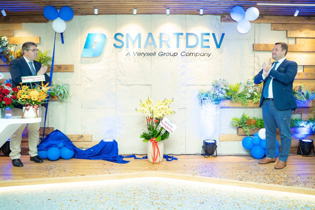 Célébration d'ouverture du bureau de SmartDev